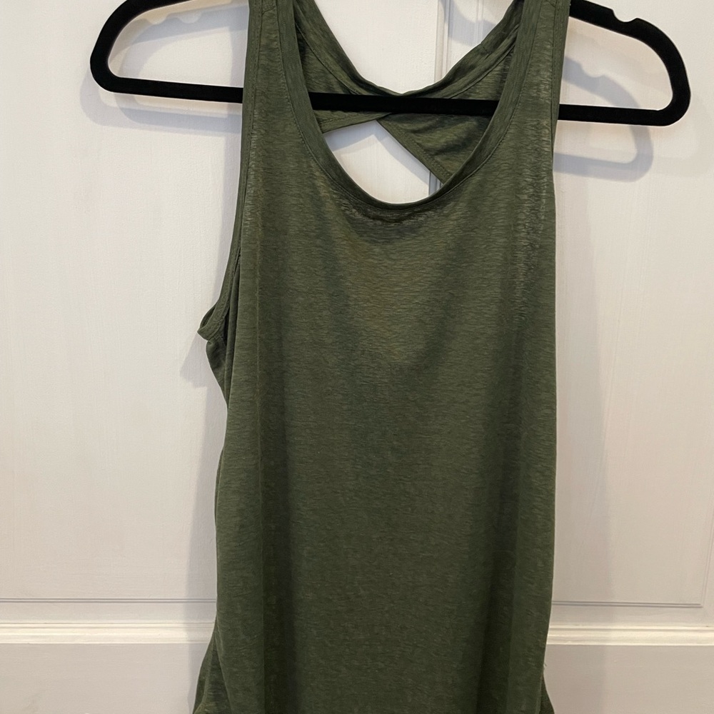 Green Sleeveless Backless Tank Top